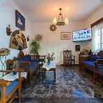 Hotel Porto Perissa (Santorini)