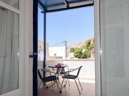 Otel Porto Perissa (Santorini)