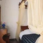 Porto Hotel Perissa (Santorini)