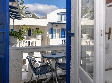 Porto Perissa (Santorini)