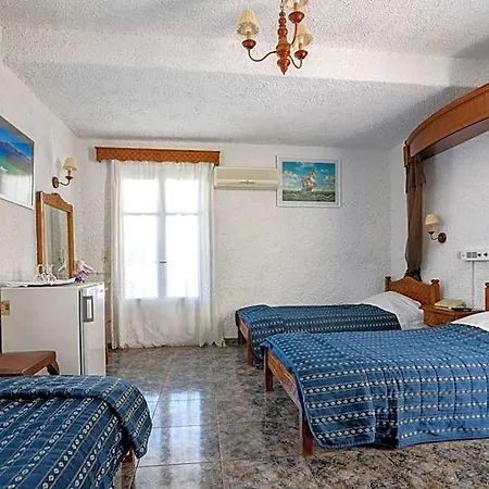 Porto Perissa (Santorini)