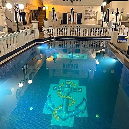 Porto Hotel