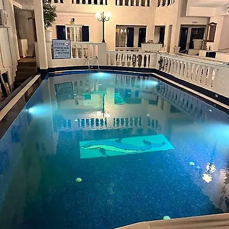 Porto Otel 3*
