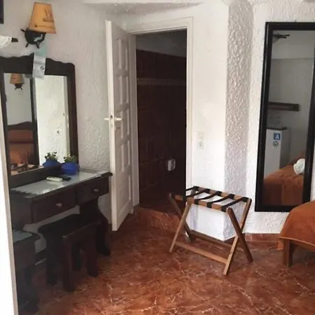 Отель Porto Перисса