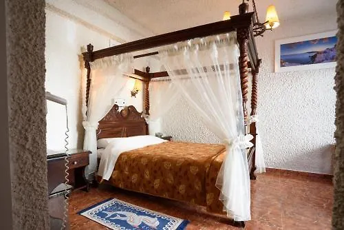 Porto Perissa (Santorini)