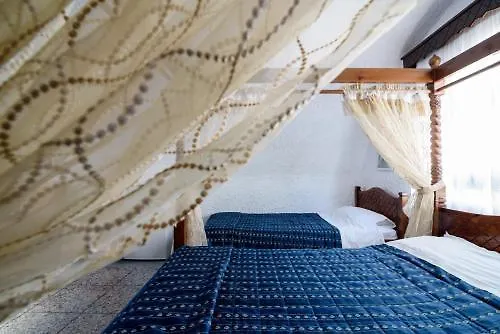 Porto Hotel Perissa (Santorini)