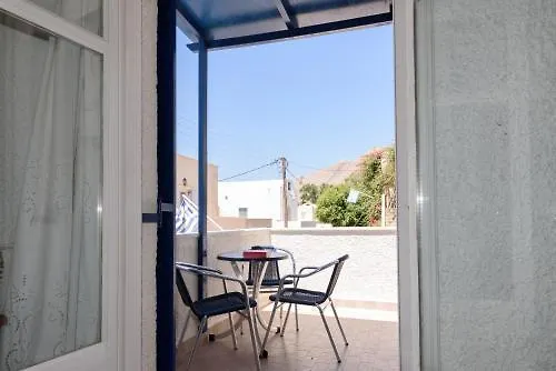 Hotel Porto Perissa (Santorini)